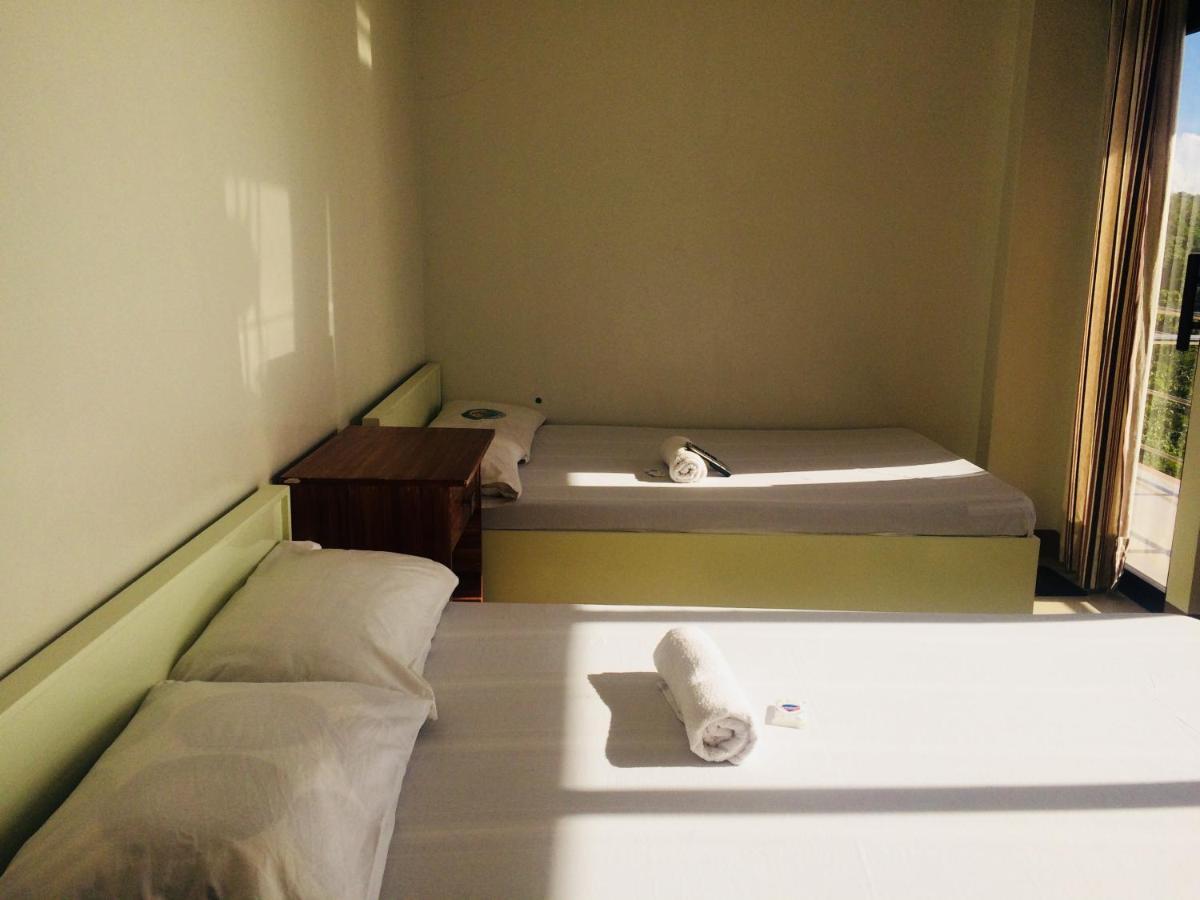Lcf - Bb Hotel Romblon Екстериор снимка