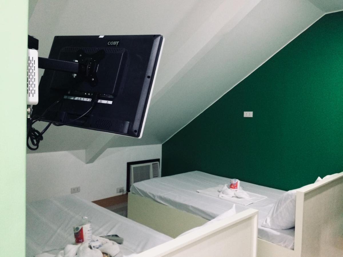 Lcf - Bb Hotel Romblon Екстериор снимка
